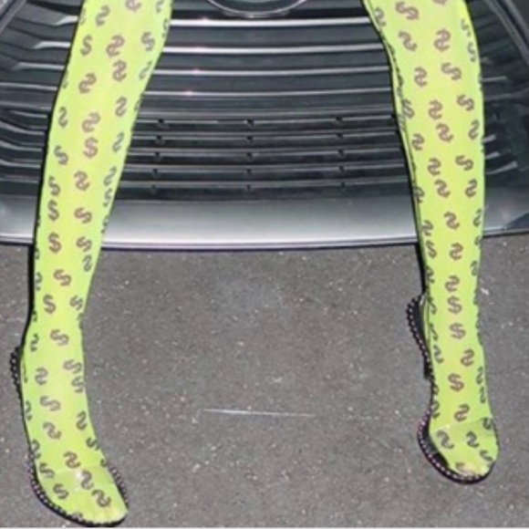 Money Green Leggings 🤑 - Picture 2 of 4